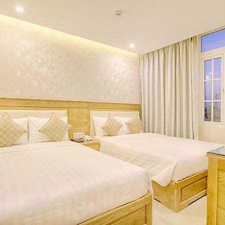 Sea Castle Hotel Da Nang Exterior photo