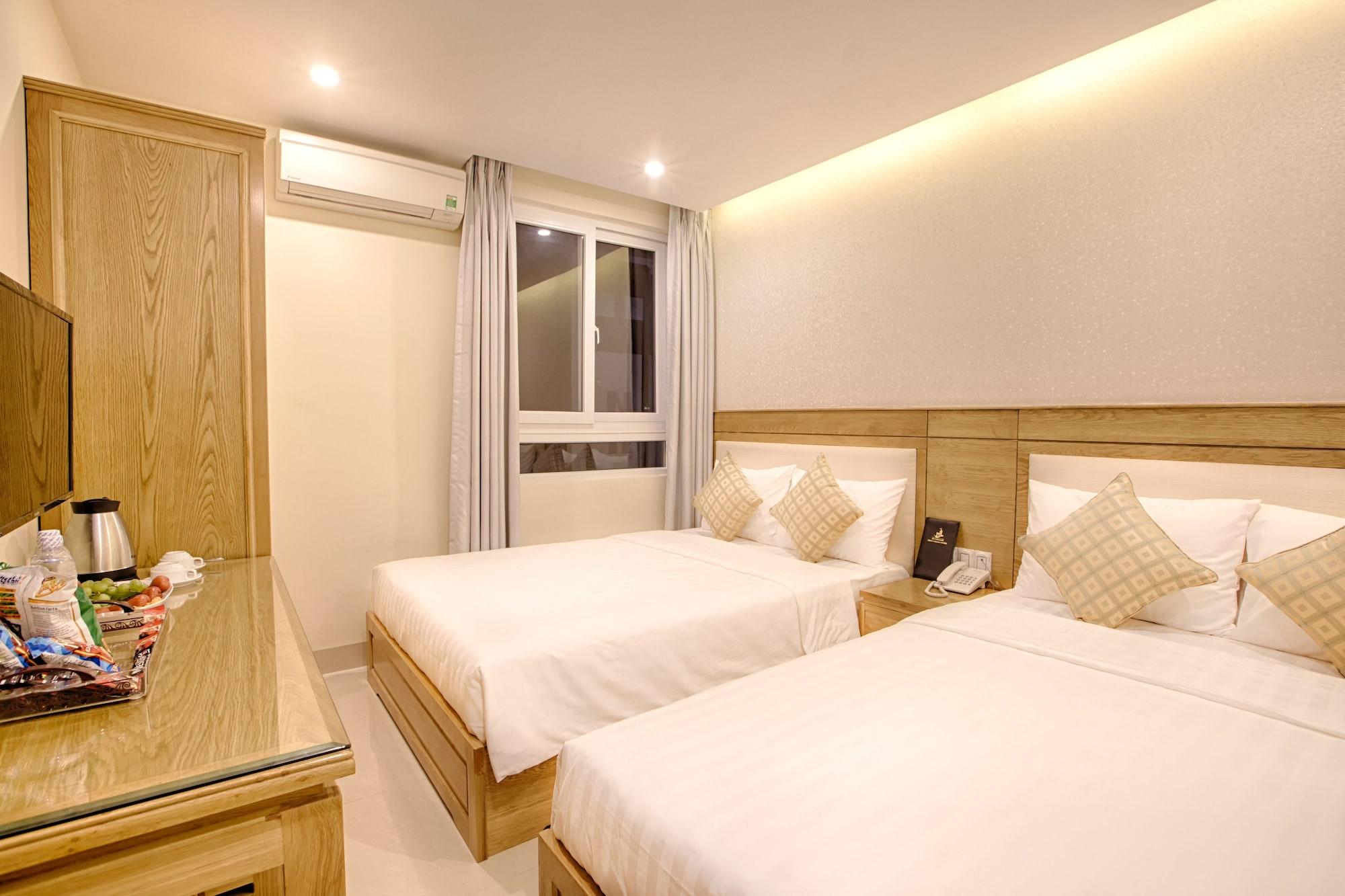 Sea Castle Hotel Da Nang Exterior photo