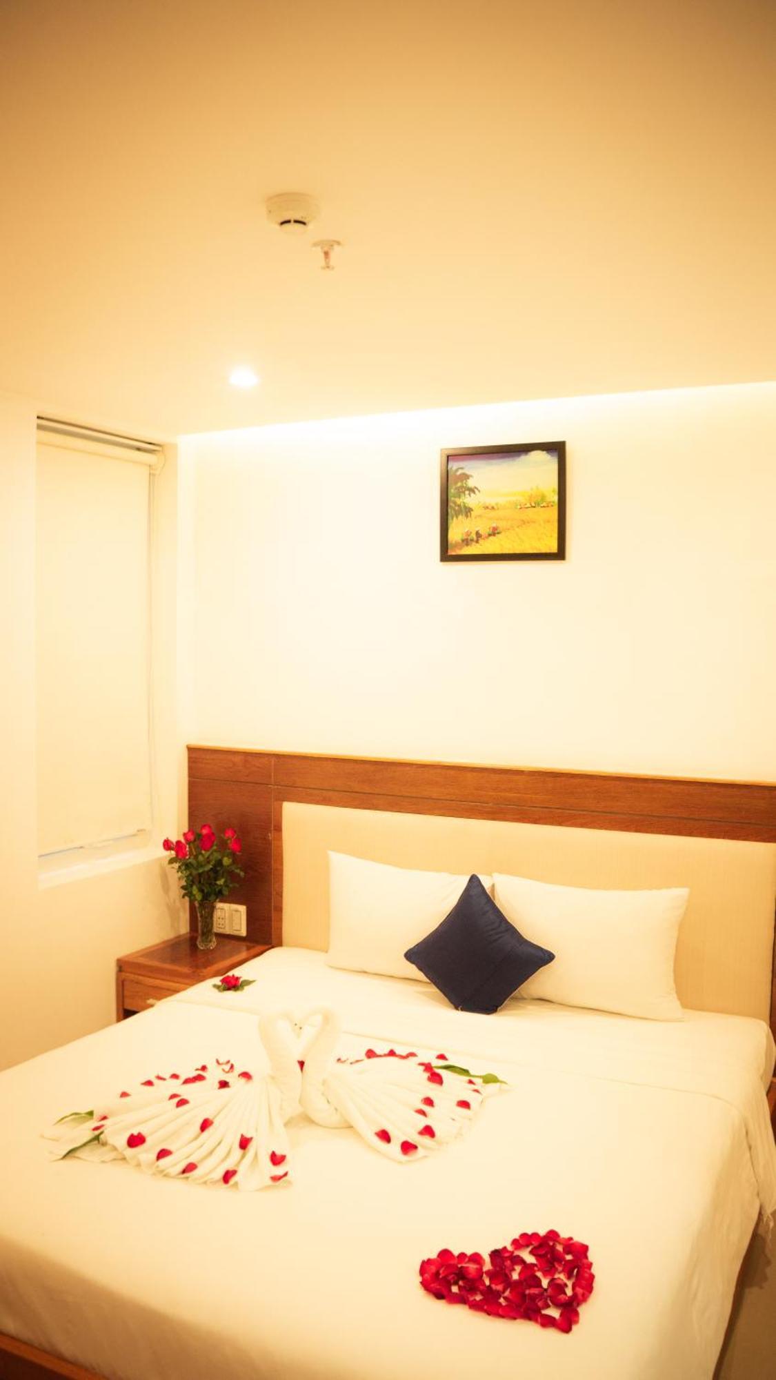 Sea Castle Hotel Da Nang Exterior photo