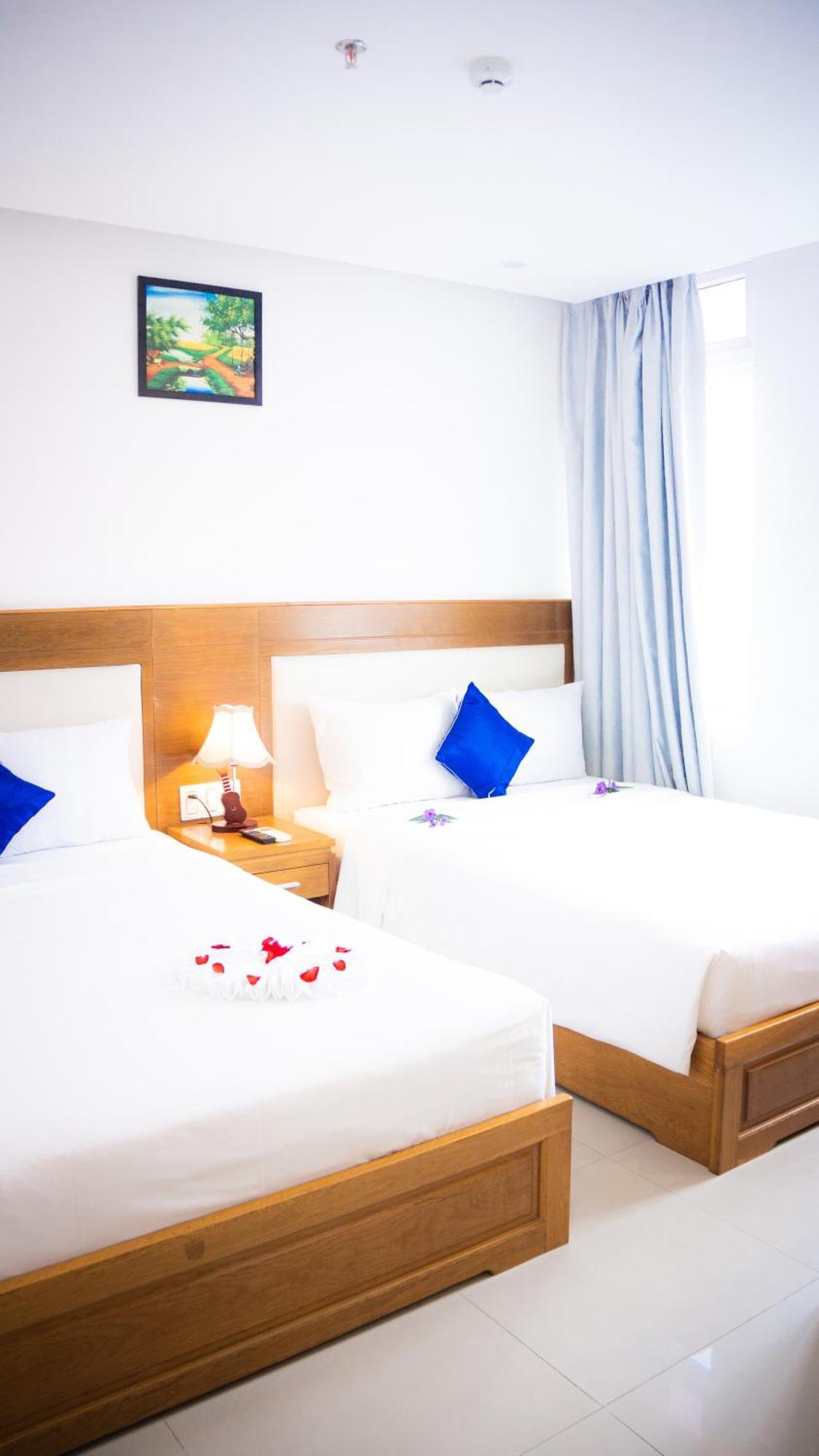 Sea Castle Hotel Da Nang Exterior photo