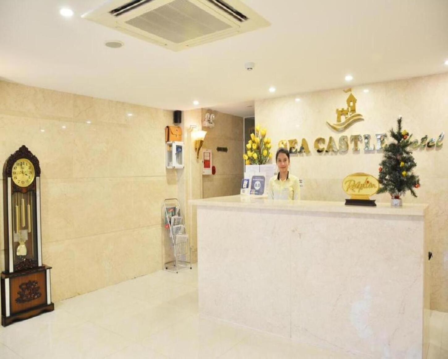 Sea Castle Hotel Da Nang Exterior photo