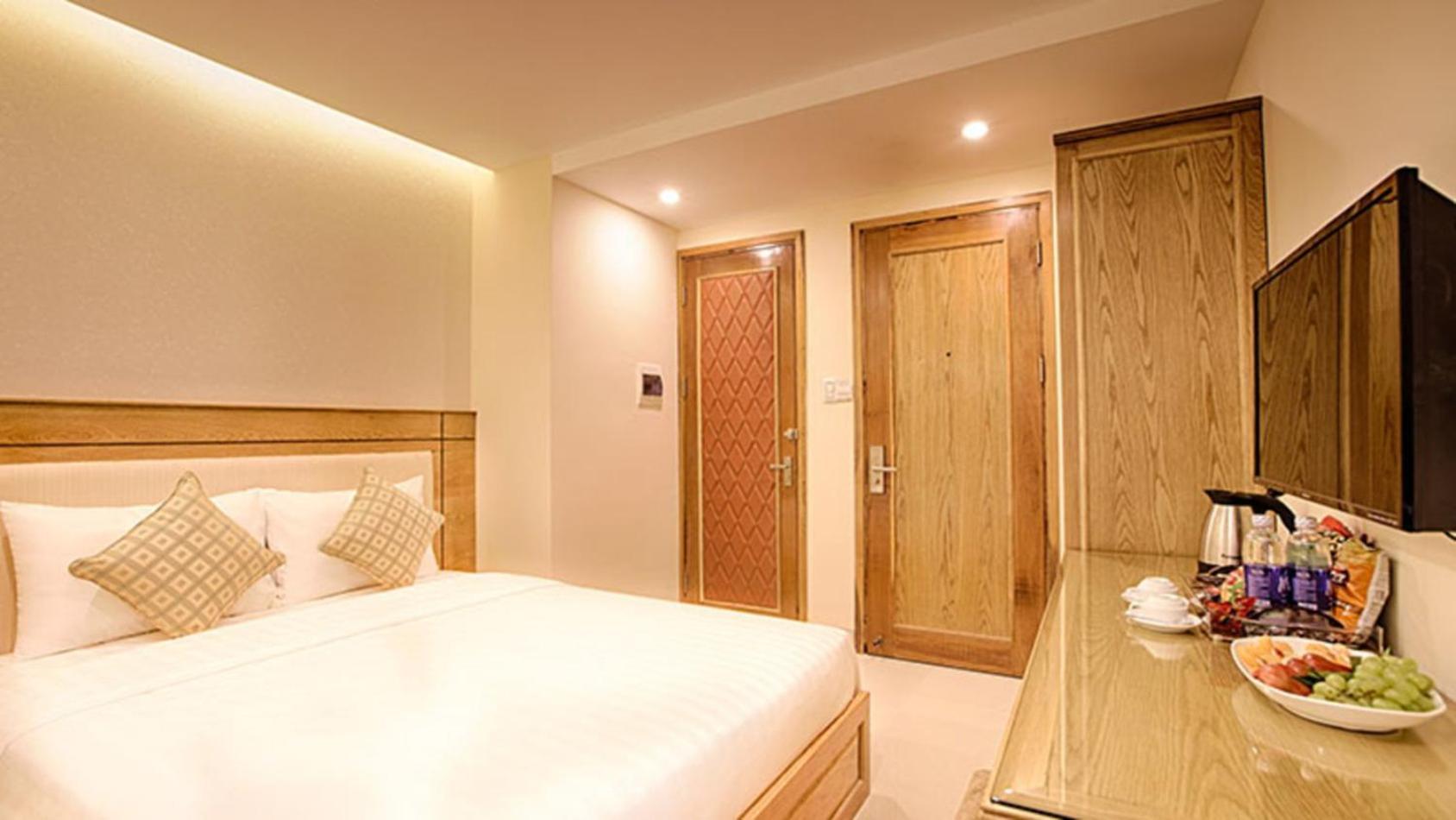 Sea Castle Hotel Da Nang Exterior photo