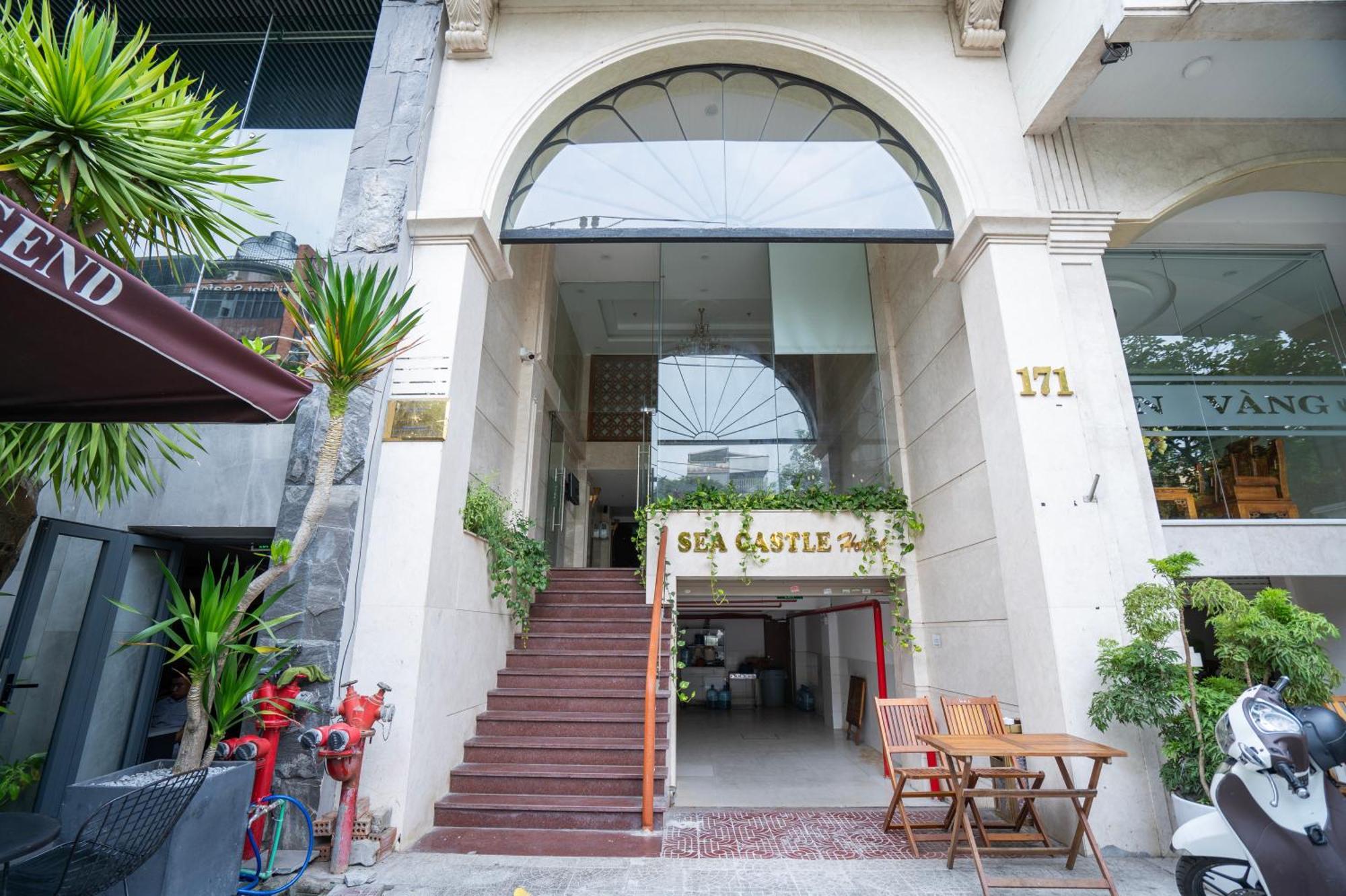 Sea Castle Hotel Da Nang Exterior photo